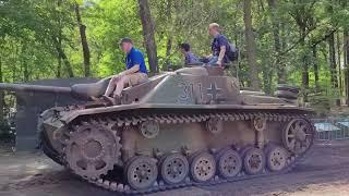 World War II famous tank destroyers, Sturmgeschütz III (StuG III) vs SU-100 #ww2 #tank #history