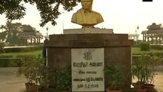 Karunanidhi pays tribute to C.N. Annadurai