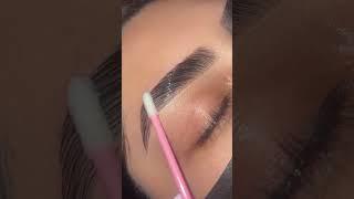 BROW LAMINATION #designdesobrancelhas #sobrancelhasperfeitas #browlamination #brows #henna