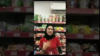 Pegawai alfamart | Goyang dulu sebelum tutup #shorts #shortvideo #cantik #hijabers #viralshorts