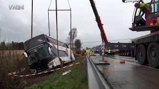 28.03.2024 - VN24 - Reisebus - Bergung nach schwerem Unfall auf A44 - komplettes Video