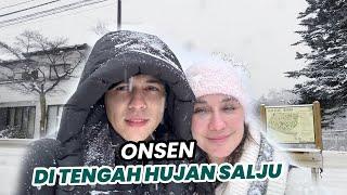 BBRRR.. LUNA DAN MAXIM KEDINGAN DI TENGAH HUJAN SALJU SAAT TRAVELING DI JEPANG