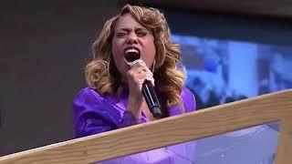 Jennifer Holliday / Climbing Higher Mountains / Aretha Franklin Home Going