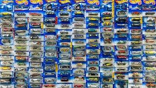 Cracking Open 150 Old Hot Wheels!