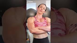 Maria Wattel - Tallest female professional bodybuilder ️‍️  182 7 cm 5 ft 11 92 in