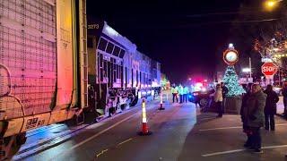 Street Running Train Squeezes Thru Crowds, Light Up LaGrange!  6 Locomotives Norfolk Southern Train