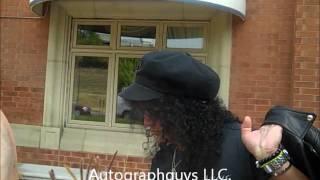 SLASH OF GUNS AND N ROSES SIGNING AUTOGRAPHS LEAVING HIS HOTEL IN ST. LOUIS, MO