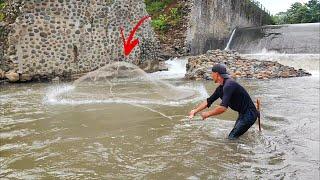 SHOCKED THE FISHING NET AT THE WATERGOT TO GET THIS FISH.‼️ Amazing fishing nets