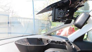 Снятие крышек с камеры-радара на лобовом стекле Рено Сценик 4