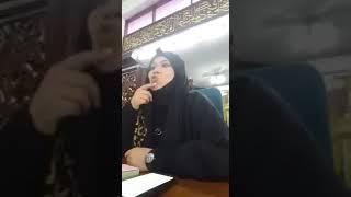 Indonesian woman teaching Quran In very nice way with proper pronunciation