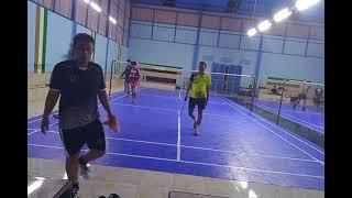 cuma jadi penonton badminton