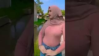 Jilbab Liar Menggoda