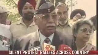 Ex-servicemen protest against pay hike