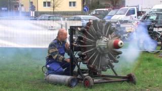 Two 9 Cylinder Radial Engines - Start and Run - Sternmotor