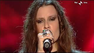 Irene Fornaciari con i Nomadi   Il mondo piange   Sanremo 2010   HD