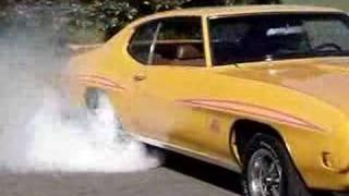 70 Pontiac GTO / 1970 Ram Air III GTO Judge Mild Burnout