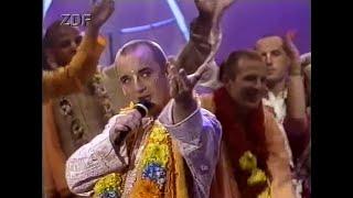 Boy George - Bow Down Mister (Hare-Krishna हरे कृष्णा) [live]