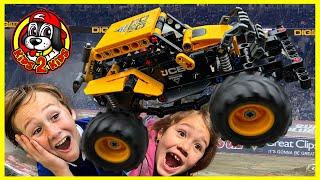 MONSTER JAM Toys - DIGatron & ThunderROARus LEGO Technic Monster Trucks Unboxing & Racing