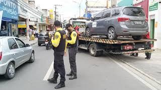 SMTT FISCALIZA E APREENDE VEÍCULOS EM ESTACIONAMENTO IRREGULAR NO CENTRO