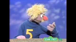 Classic Sesame Street - Harvey Kneeslapper Gets his 5 (Longer ending)