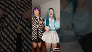 tiktok de soni junto a las coloridas 