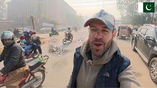 Lahore, Pakistan  24 Hours Inside The World's Most Polluted City