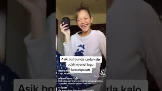 bunda corla dengerin lagu kebangsaan ngagak