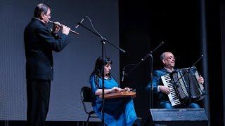 Аршалуйс Хачатрян (канон) и Вачик Восканян (аккордеон) / День армянской культуры в Красноярском крае