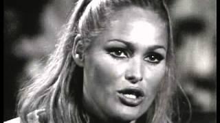 Ursula Andress - Interview (1965)