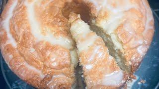 Sour cream pound cake