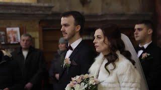 Ukrainian couple holds wedding despite war