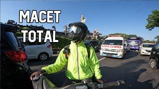 Macet Akhir Tahun! || Escorting Ambulance Bali