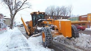 Montreal First Snow Removal of the Season - Winter 2023-2024