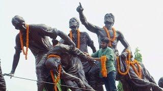 Kanhiya Kumar pays floral tributes to poet 'Dinkar', ABVP cleanse statue with Gangajal