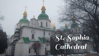 walking tour around Kyiv St. Sophia cathedral