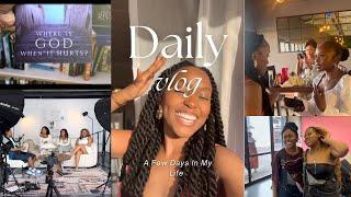 THE LAST OF THOUGHT DIGEST FOR THE YEAR , YOUTUBE BLACK + MORE || VLOGMAS DAY 9