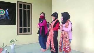 KKN STKIP PGRI JOMBANG-KELAS TARI