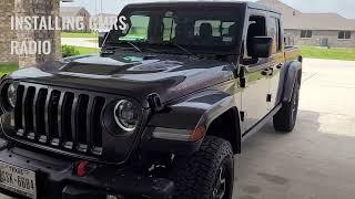 Midland GMRS radio installed on Jeep Gladiator