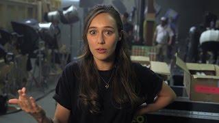 Fear The Walking Dead: Five Things You Need To Survive - Alycia Debnam-Carey