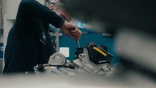 From Berlin to the UK: The production of the M 1000 RR Engine