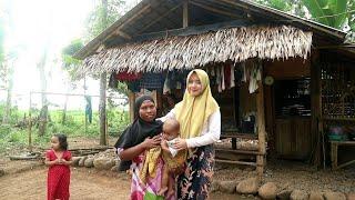 From the City of Jakarta Chooses to Live in the Village