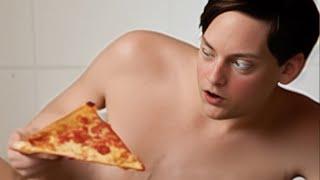 AI Tobey Maguire eating pizza
