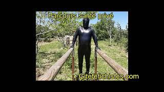 Zentai fetish au gîte fétichistes