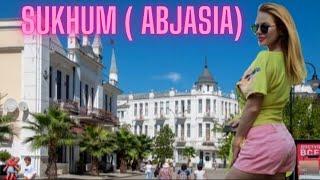 la ciudad de Sukhum la capital de Abjasia