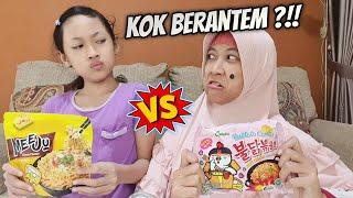 Challenge Samyang VS Meeju  Rusuh... Aqilla - Enak Yang Pedas Atau Keju  Parodi Aqilla's Diary