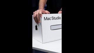 Unboxing Apple's new Mac