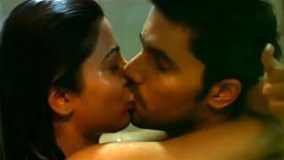 Sushmita Sen Super Hot Kissing Scene | Sushmita Sen Kissing Randeep Hooda in Shower and Bed Full HD