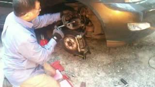 2004 Lexus RX 330 Replacing Brake Pads