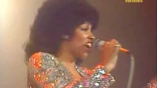 Three Degrees-Giving Up Giving In (melody variétés, live)