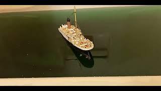 Titanic model sinks and splits